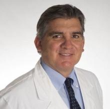 Powiększ obraz: Mario Igor Rossello, chirurg Warszawa