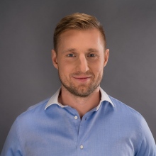 Powiększ obraz: Jakub Przychodzeń, fizjoterapeuta Warszawa