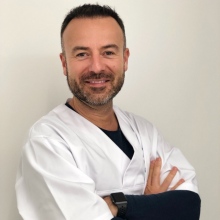 Powiększ obraz: Sebastian Kołodziej, lekarz wykonujący zabiegi medycyny estetycznej Gdynia