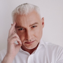 Powiększ obraz: Łukasz Duda-Barcik, chirurg plastyczny Wrocław