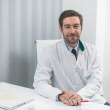 Powiększ obraz: Guido Libondi, chirurg plastyczny Kraków