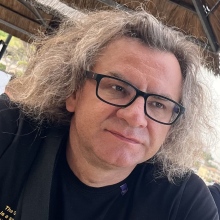 Powiększ obraz: Artur Dec, chirurg Tarnobrzeg