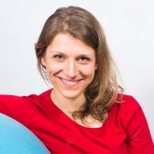Powiększ obraz: Marta Mielcarska, fizjoterapeuta Komorów