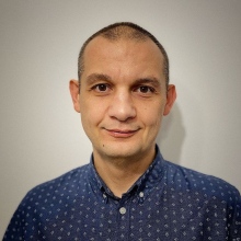 Powiększ obraz: Paweł Skowron, fizjoterapeuta Legnica