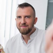 Powiększ obraz: Maciej Bereś, stomatolog Kraków