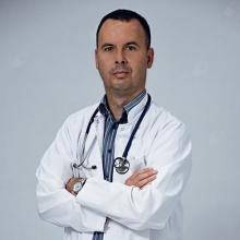 Powiększ obraz: Cezary Prętnik, internista Lubin