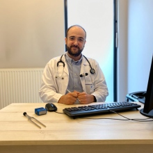 Powiększ obraz: Maciej Hyla, neurolog Warszawa