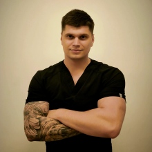 Powiększ obraz: Mateusz Świerczyński, fizjoterapeuta Zduńska Wola