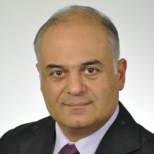 Powiększ obraz: Ehtesham Kazerooni, stomatolog Warszawa