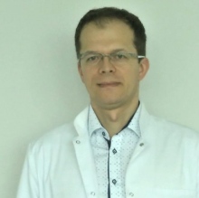 Powiększ obraz: Zbigniew Wójcicki, kardiolog Piotrków Trybunalski