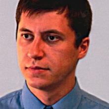 Powiększ obraz: Łukasz Bus, stomatolog Piotrków Trybunalski