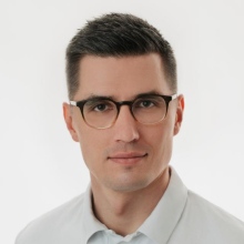 Powiększ obraz: Kamil Polak, chirurg stomatologiczny Katowice