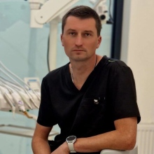 Powiększ obraz: Oleksandr Ivanov, stomatolog Wrocław