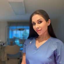 Powiększ obraz: Elżbieta Zarzecka-Francica, stomatolog Kraków