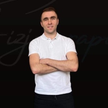 Powiększ obraz: Piotr Rymarczyk, fizjoterapeuta Starachowice