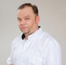 Powiększ obraz: Janusz Skrzypczyński, stomatolog Warszawa