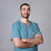 Powiększ obraz: Mauricio Eghnatios, stomatolog Łódź