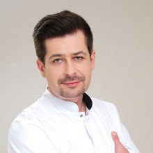 Powiększ obraz: Damian Knap, stomatolog Warszawa