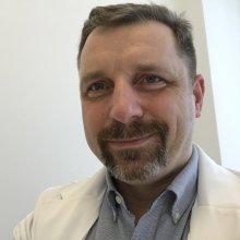 Powiększ obraz: Konrad Śniegowski, ortopeda Gdynia