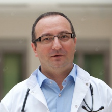 Powiększ obraz: Adam Brzozowski, kardiolog Warszawa