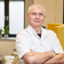 Powiększ obraz: Artur Mazur, ginekolog Kalisz