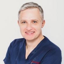 Powiększ obraz: Piotr Pawłowski, stomatolog Łódź