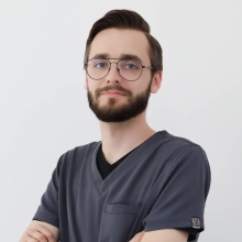 Powiększ obraz: Łukasz Machała, neurolog Strzelin