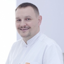 Powiększ obraz: Adam Kowalczyk, stomatolog Gdańsk