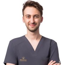 Powiększ obraz: Piotr Głowacki, stomatolog Warszawa