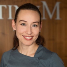 Powiększ obraz: Karolina Bodziony-Pawłowska, stomatolog Wrocław