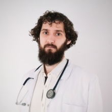 Powiększ obraz: Mateusz Maternia, reumatolog Gdańsk