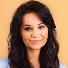 Powiększ obraz: Paulina Raczyńska, lekarz wykonujący zabiegi medycyny estetycznej Wrocław