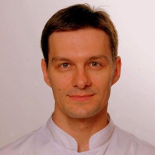 Powiększ obraz: Robert Sobczyński, kardiochirurg Kraków