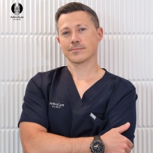 Powiększ obraz: Krystian Wawrukiewicz, ortopeda Chojnice