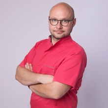 Powiększ obraz: Piotr Gawroński, stomatolog Lubin