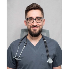 Powiększ obraz: Tomasz Cywiński, pulmonolog Sosnowiec