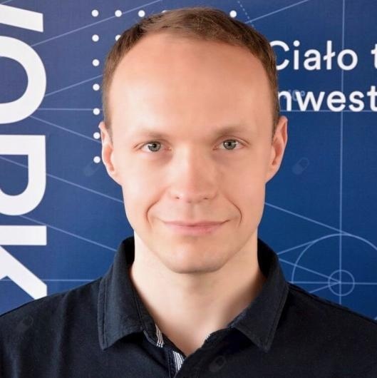 Fizjoterapeuci umawiający się z pacjentami