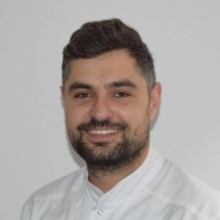 Powiększ obraz: Adam Angerman, ortodonta Opole