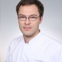 Powiększ obraz: Andrzej Semik, chirurg stomatologiczny Bielsko-Biała