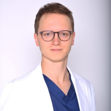 Powiększ obraz: Bartosz Biegański, urolog Wrocław