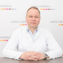 Powiększ obraz: Jarosław Zieliński, chirurg plastyczny Warszawa