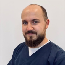 Powiększ obraz: Mateusz Kwiatkowski, stomatolog Warszawa