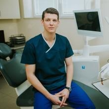 Powiększ obraz: Mateusz Grodzki, chirurg stomatologiczny Białystok