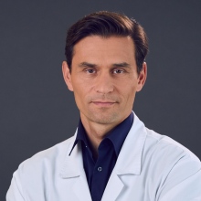 Powiększ obraz: Tomasz Szopiński, chirurg Warszawa