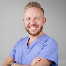 Powiększ obraz: Krzysztof Mucha, fizjoterapeuta Wrocław