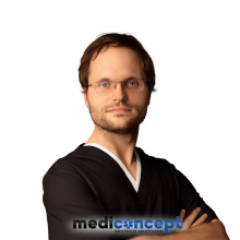 Powiększ obraz: Łukasz Gojny, internista Wrocław