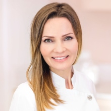 Powiększ obraz: Izabela Toporska- Łukaszuk, lekarz wykonujący zabiegi medycyny estetycznej Gdynia
