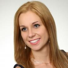 Powiększ obraz: Patrycja Politańska, lekarz wykonujący zabiegi medycyny estetycznej Częstochowa