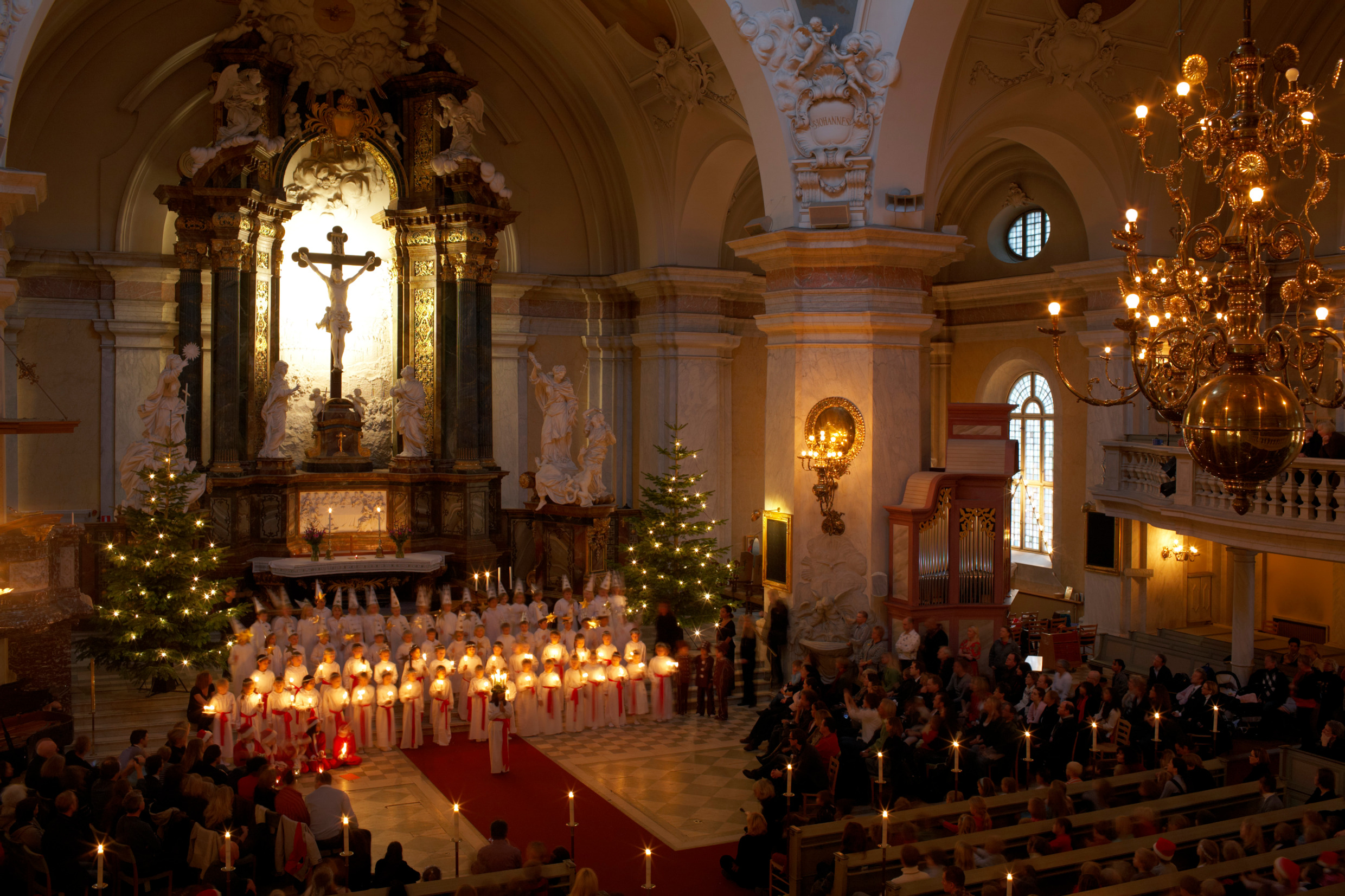 ola_ericson-lucia_celebration-334